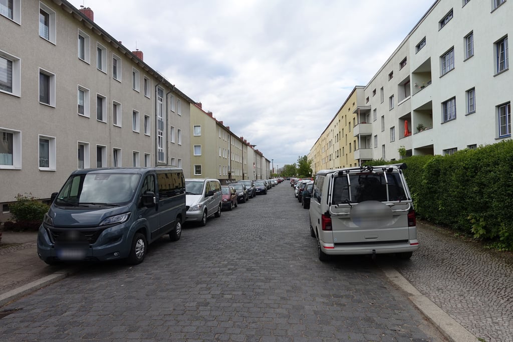 So sah es am Freitag (26. April) in der Straße aus. Anwohner argumentieren, dass dies die einzig praktikable Lösung ist.