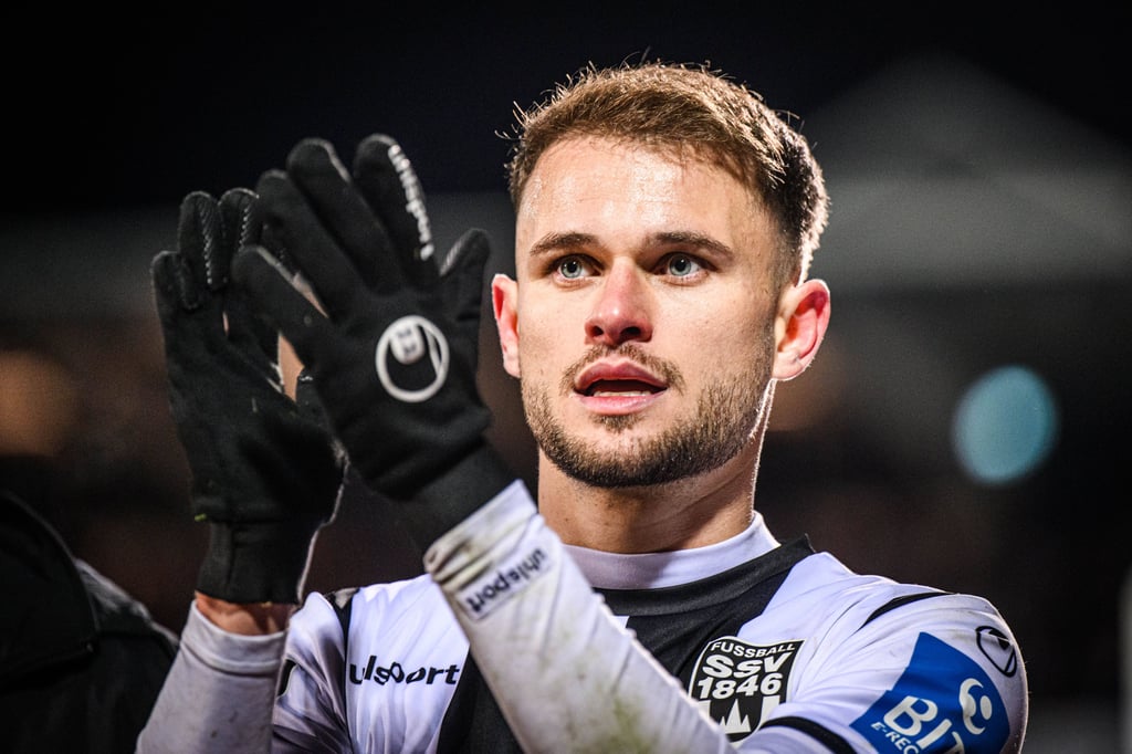 Léo Scienza spielte bis Sommer 2023 für den 1. FC Magdeburg und heute für den SSV Ulm. Bundesligist 1. FC Heidenheim will den Stürmer verpflichten.