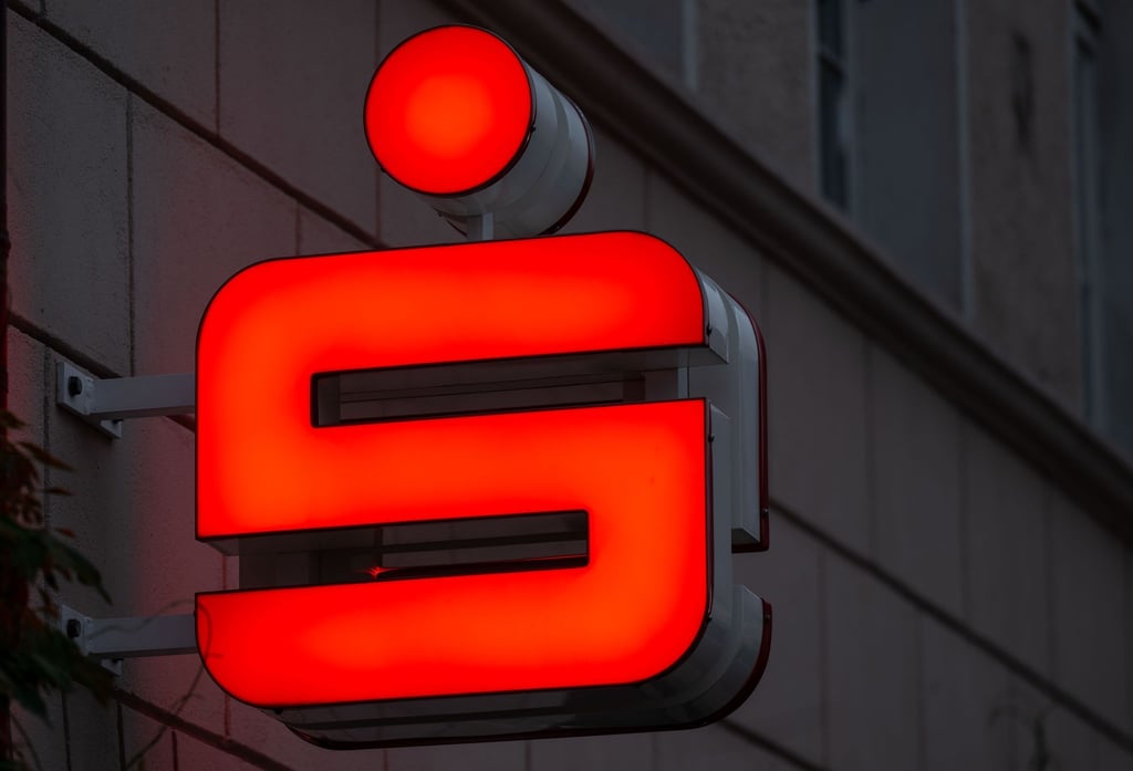 Die Filialen der Sparkasse sind künftig zwischen 22 und 6 Uhr geschlossen. Es sei denn, man hat die richtige Bankkarte.