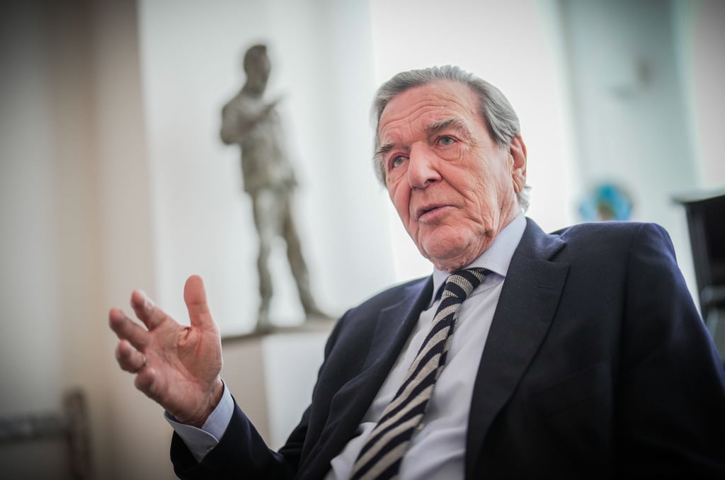 Der ehemalige Bundeskanzler Gerhard Schröder ist Anfang des Monats 80 Jahre alt geworden.