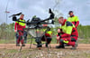 Für die Auszubildenden der Bundesforst Nördliches Sachsen-Anhalt war es interessant, die Drohne zu besichtigen. 