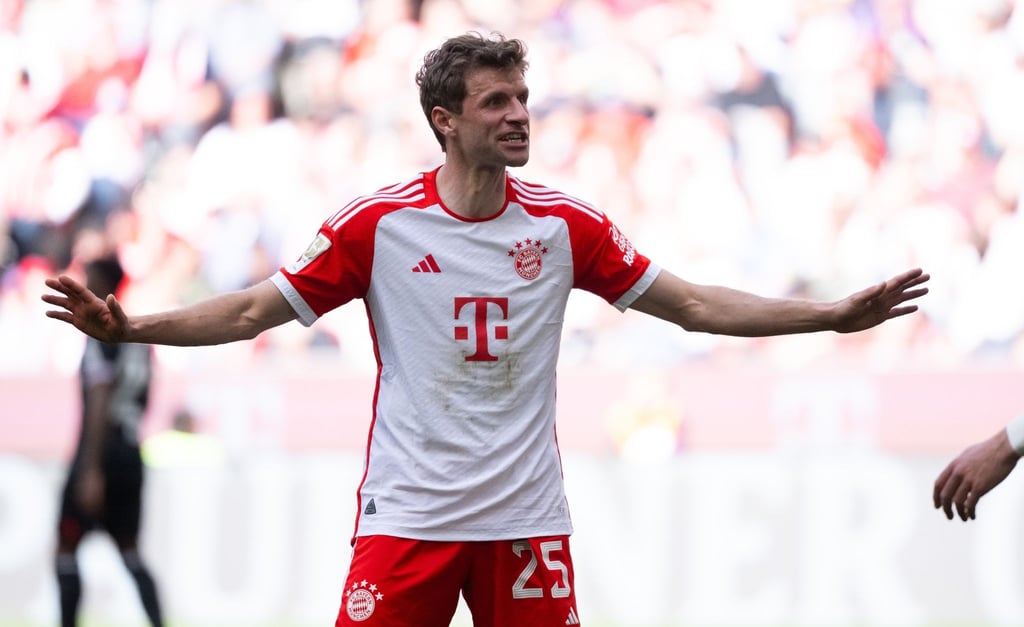 Bayern-Star Thomas Müller imitierte Oliver Kahn.