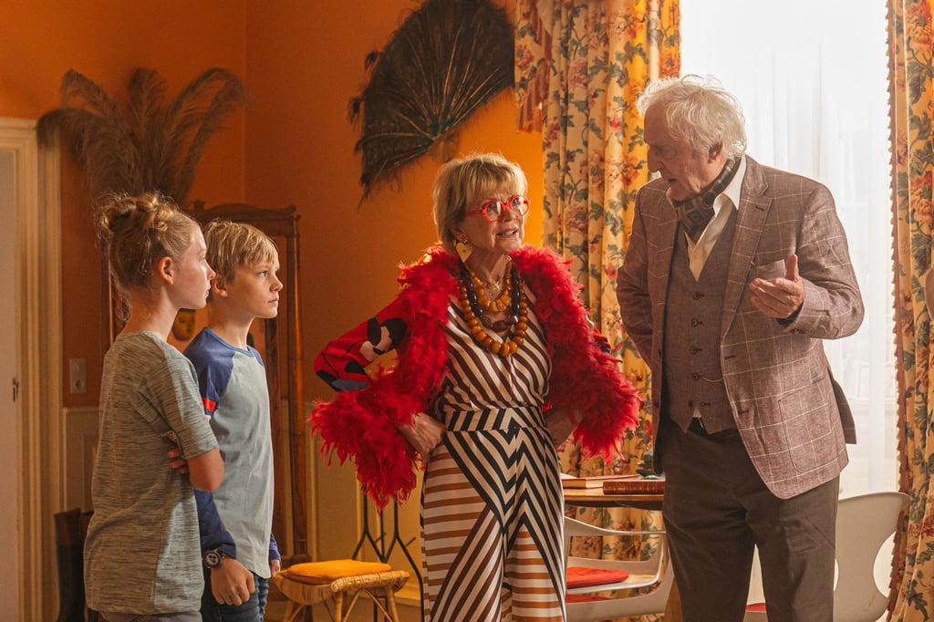 Beste Freunde: Laura (Klara Nölle, l-r), Max (Lucas Herzog), Vera (Uschi Glas) und Kilian (Günther Maria Halmer).