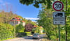 Am Ortseingang Bad Suderode aus Richtung Friedrichsbrunn gilt Tempo 30 für Lkw.  
