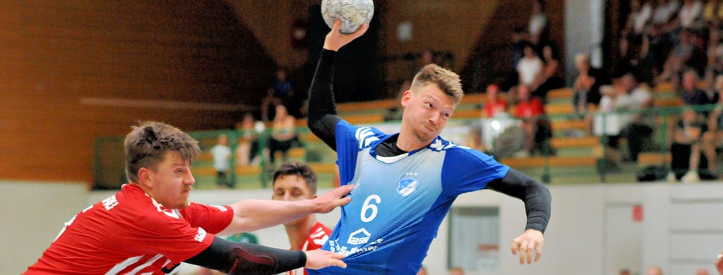 Ein Erfolgserlebnis wie im Hinspiel konnten die Calbenser Handball um Lucas Marschall (beim Wurf) nicht wiederholen.