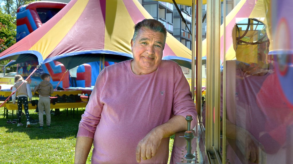 Lothar Köllner hat das Schaustellerleben im Blut. Seit sechs Generationen tourt seine Familie mit Zirkussen, Rummel und Hüpfburgen durch Deutschland