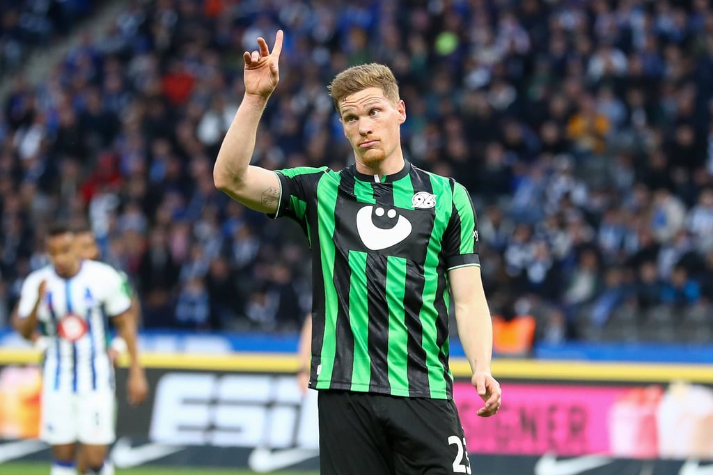 Marcel Halstenberg bereitete für hannover ein Tor vor.