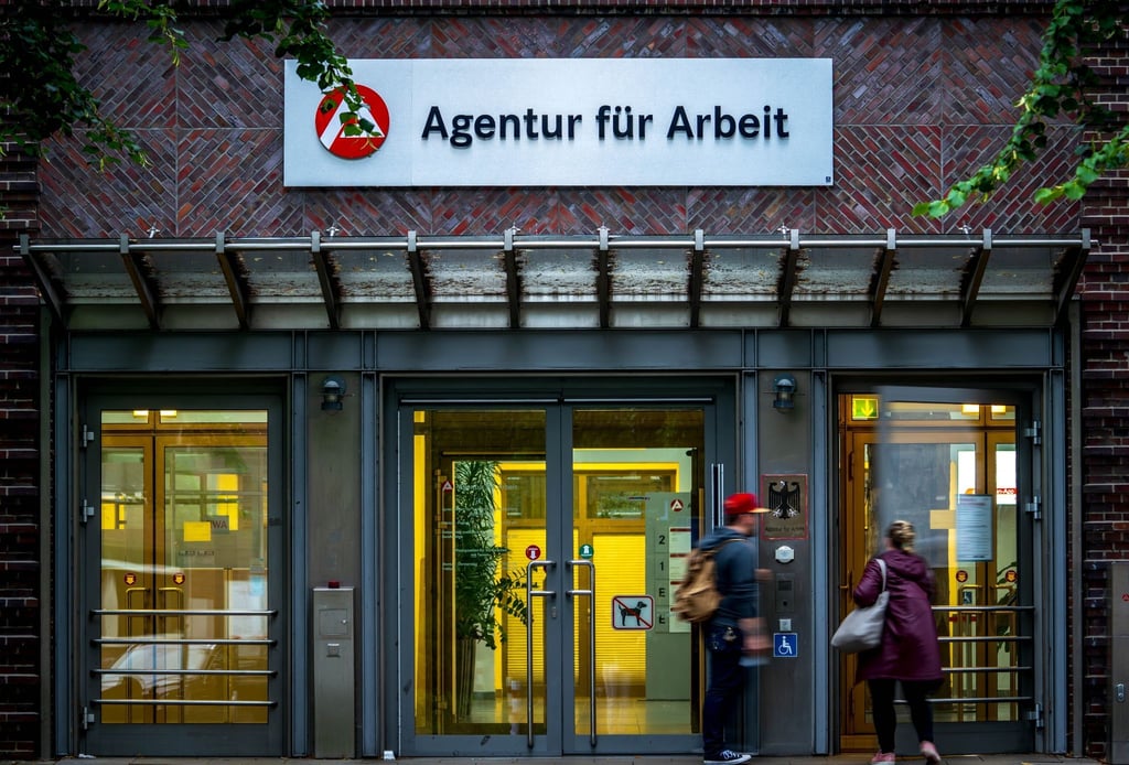 Der Eingang zur „Agentur für Arbeit“.