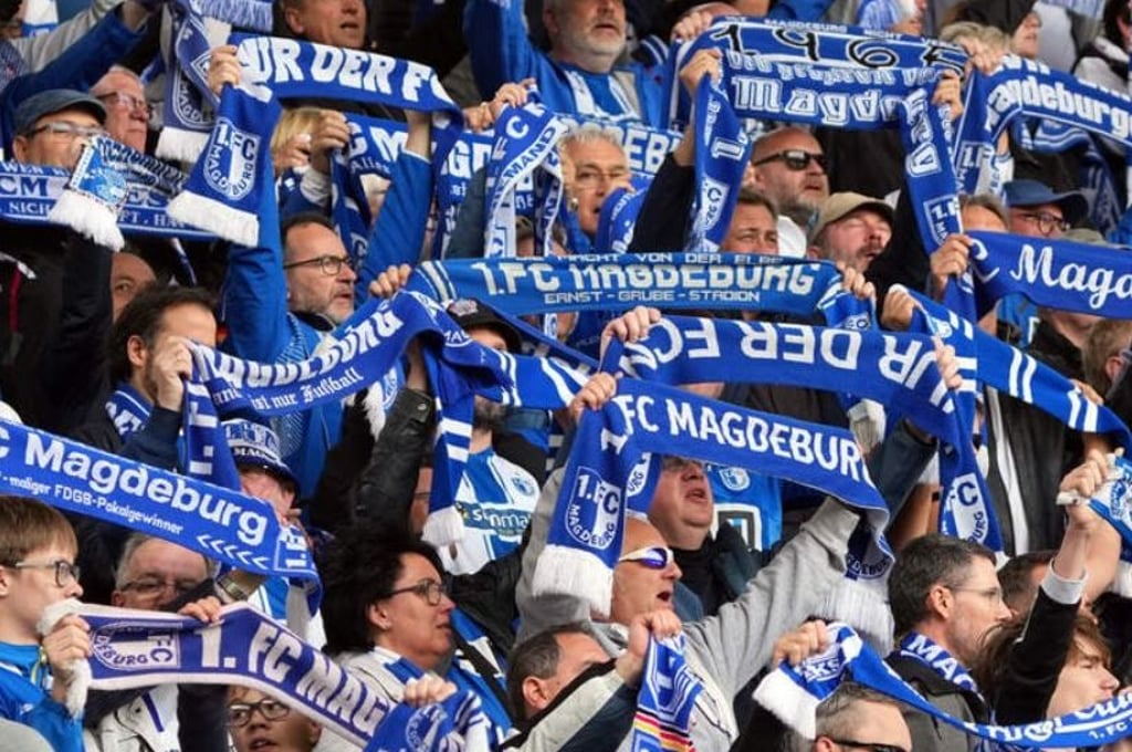 Fußballfans sind offenbar immer wieder für Verwüstungen in Odeg-Zügen verantwortlich. Damit soll nun Schluss sein.