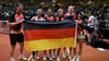 Die deutschen Tennisspielerinnen kämpfen bei der Endrunde im Billie Jean King Cup um den Einzug ins Viertelfinale.