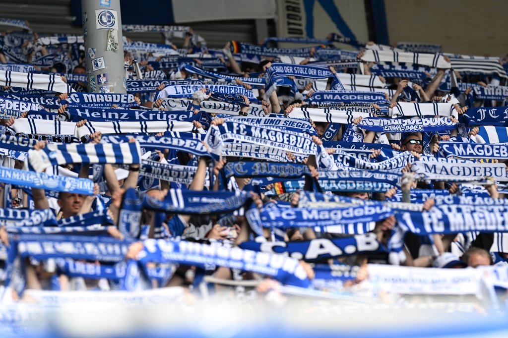Der 1. FC Magdeburg wird mit tausenden Fans an den Betzenberg reisen, wo der 1. FC Kaiserslautern in der 2. Bundesliga auf ihn warten wird.