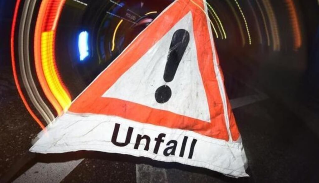 Zu einem Unfall, bei dem beinahe zwei Fußgänger verletzt wurden, kam es in Wanzleben in der Börde.