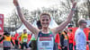 Deborah Schöneborn von Marathon Team Berlin kommt ins Ziel.