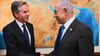 Ministerpräsident Benjamin Netanjahu empfängt US-Außenminister Antony Blinken (l) in Jerusalem.
