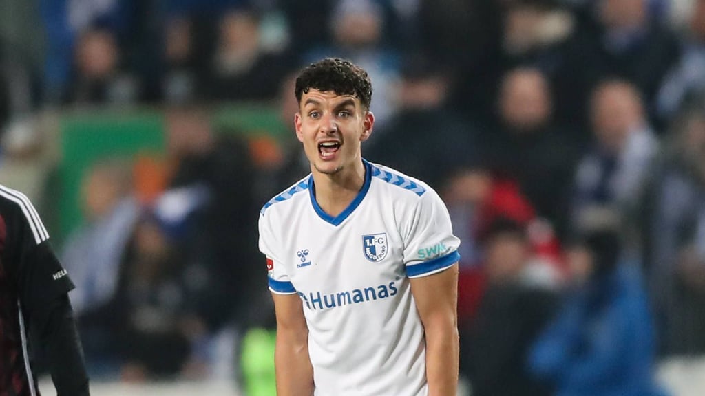 Daniel Elfadli ist "geil" auf das Top-Spiel seines 1. FC Magdeburg gegen den 1. FC Kaiserslautern. Der Mittelfeldmann wächst immer mehr hinein in seine vom Cheftrainer vorgebebenen Rolle.