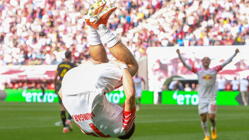 Salto felice: RB-Spieler Christoph Baumgartner nach seinem 4:1-Treffer gegen Dortmund