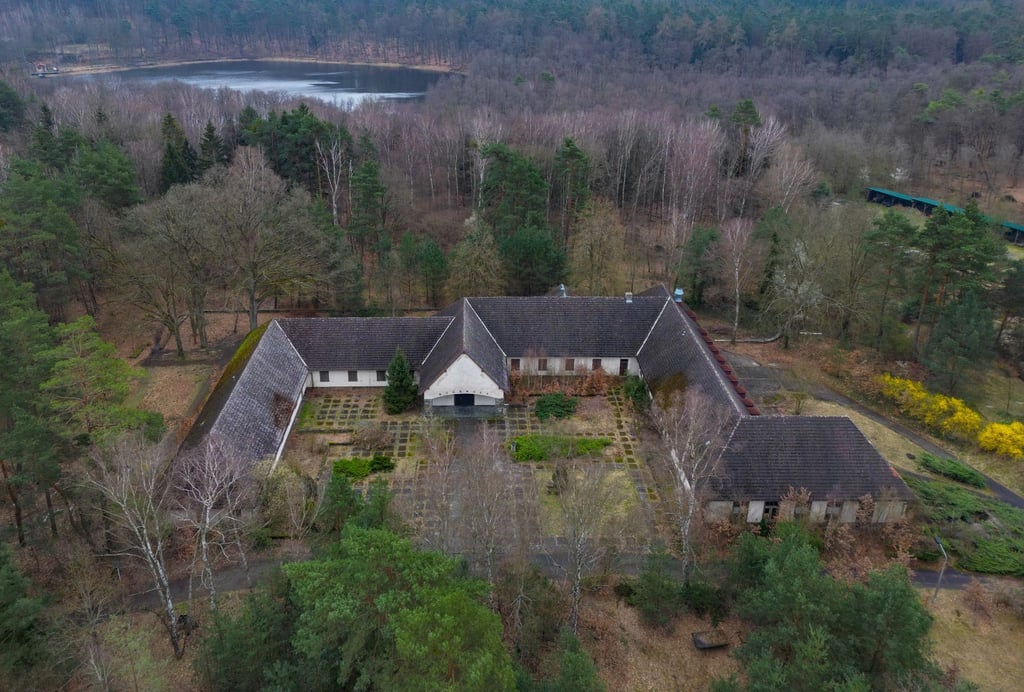 Die ehemalige Villa von Reichpropaganda-Minister Joseph Goebbels auf dem Areal am Bogensee.