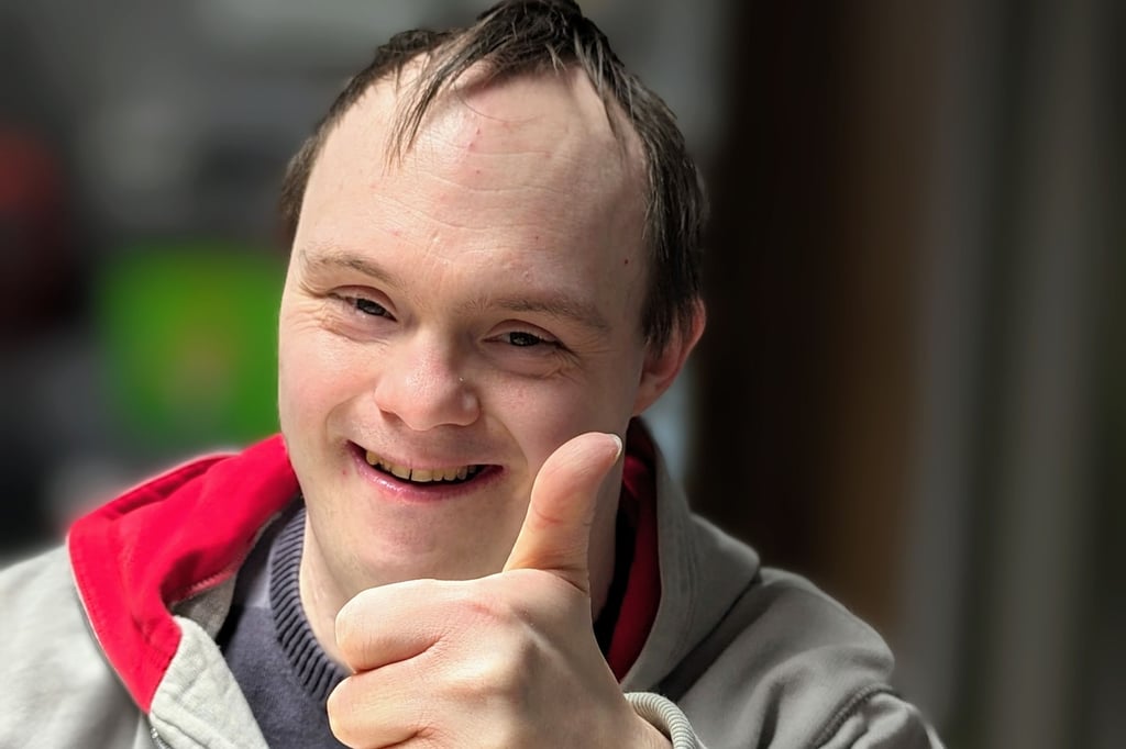 Mathias Blume aus Querfurt, hier ein Foto von 2023, braucht Hilfe, um die Leukämie zu besiegen.