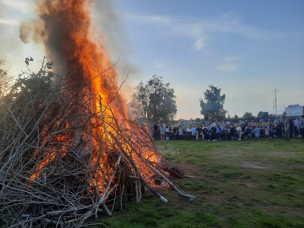 Maifeuer in Elster