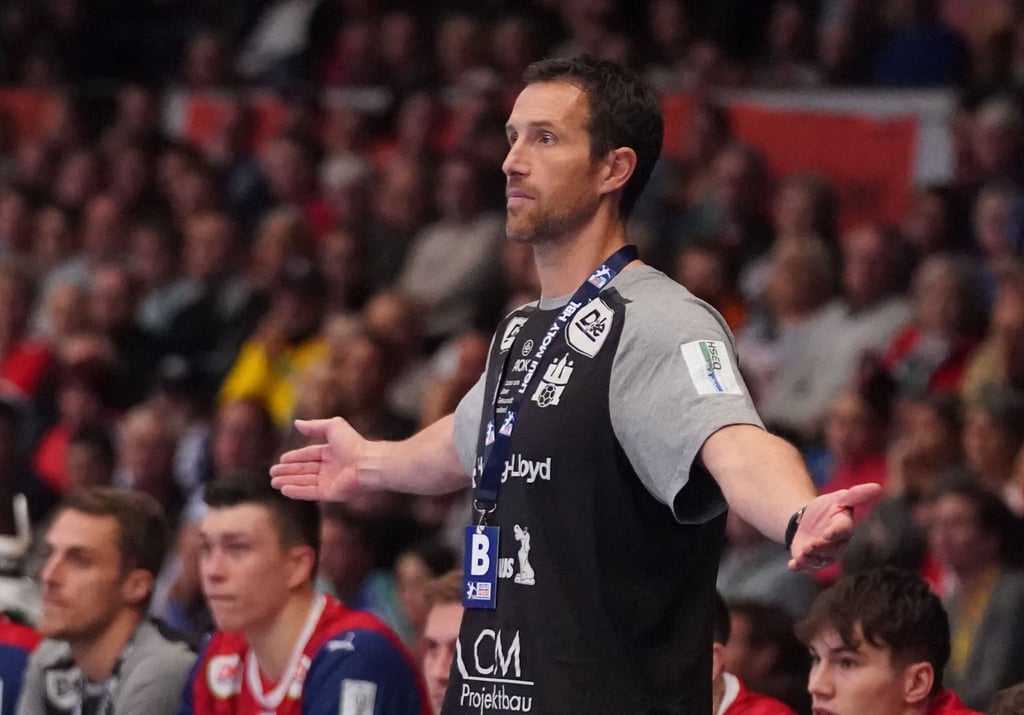 Sollte es beim Lizenzentzug für den HSV bleiben, würde das Team von Trainer Torsten Jansen als Absteiger feststehen.