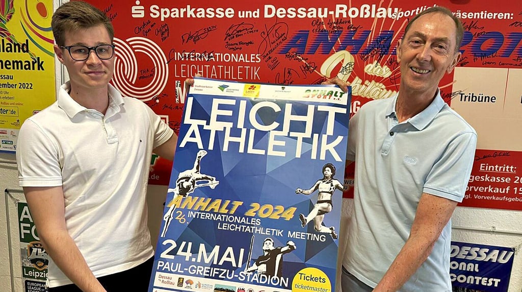 Hannes Tiede (l.) und Ralph Hirsch vom Verein Anhalt Sport freuen sich auf die 26. Auflage des Internationalen Leichtathletik-Meeting.