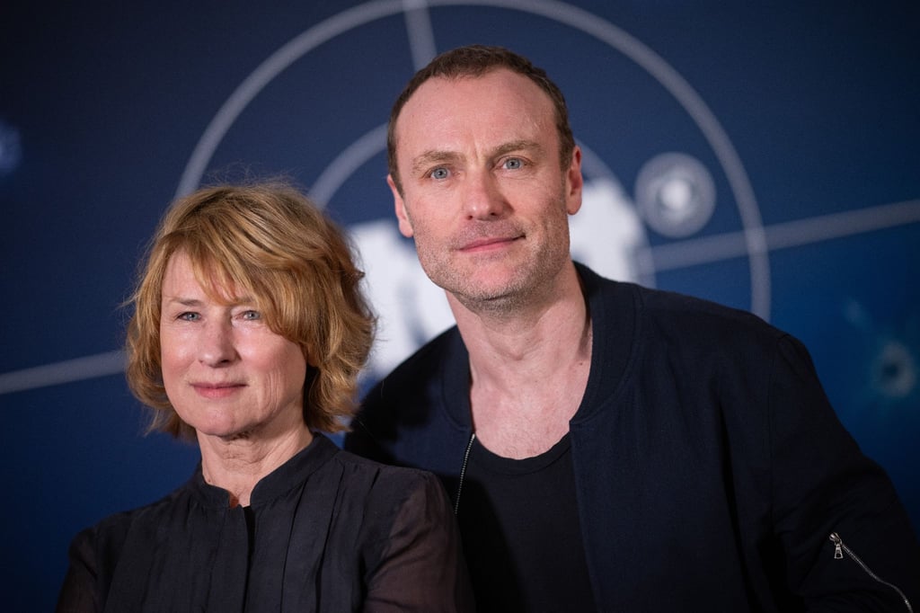 Schauspielerin Corinna Harfouch und Schauspieler Mark Waschke vor der Premiere des Berliner Tatorts „Am Tag der wandernden Seelen“.