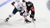 Die DEB-Auswahl um NHL-Profi JJ Peterka (r) musste sich Frankreich geschlagen geben.