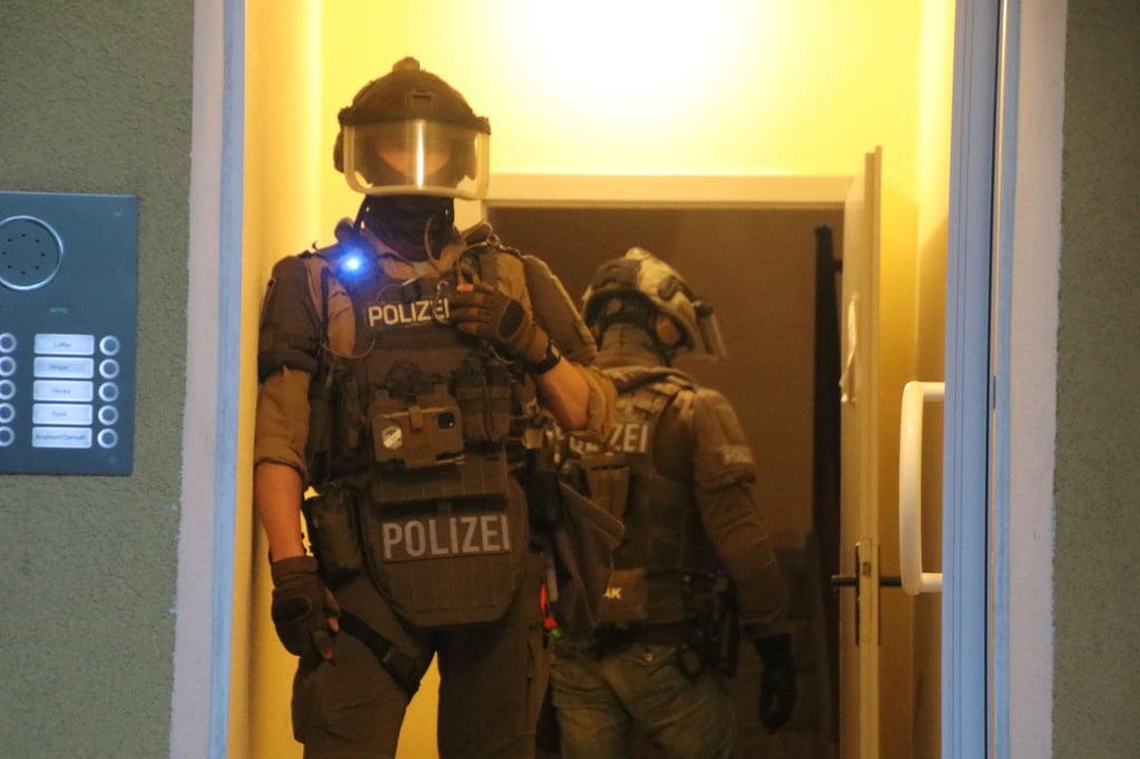 Spezialkräfte des Landes Sachsen-Anhalts kamen in der Südstadt zum Einsatz.