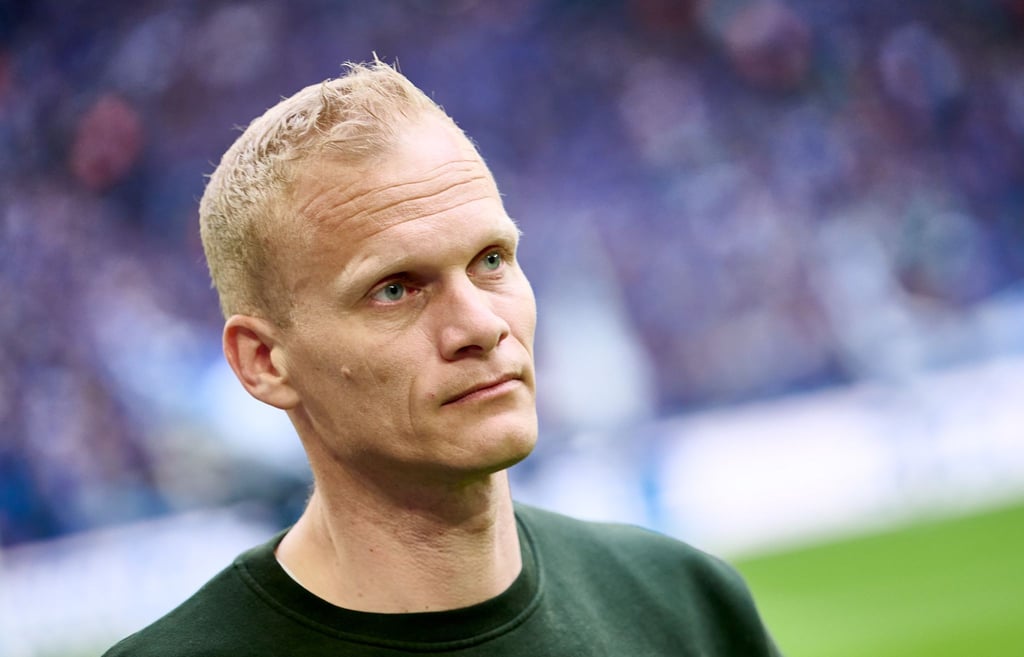 Schalkes Trainer Karel Geraerts vor dem Spiel.