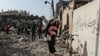 Vor einem erwarteten Militäreinsatz hat Israels Armee mit der Evakuierung der Stadt Rafah begonnen. Ägypten befürchtet viele Binnenflüchtlinge.