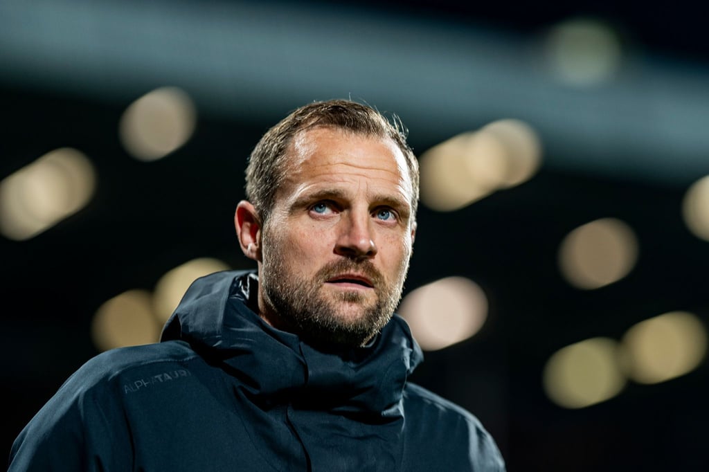 Trainer Bo Svensson von Mainz kommt ins Stadion.