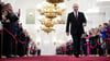 Wladimir Putin geht zur Vereidigung als russischer Präsident während einer Inaugurationszeremonie im Großen Kremlpalast.