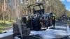 Ein Traktor brannte bei Jerichow aus.
