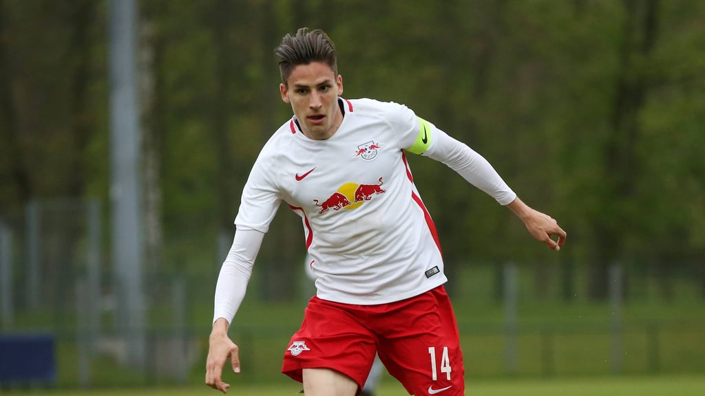 Alexander Siebeck, hier 2017 im Trikot von RB Leipzig, spielt in der kommenden Saison für Lok Leipzig in der Regionalliga Nordost.