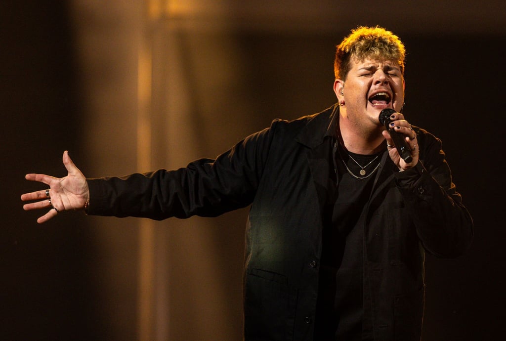 Isaak bei den Proben - er geht für Deutschland mit dem Song „Always On The Run“ ins Rennen.
