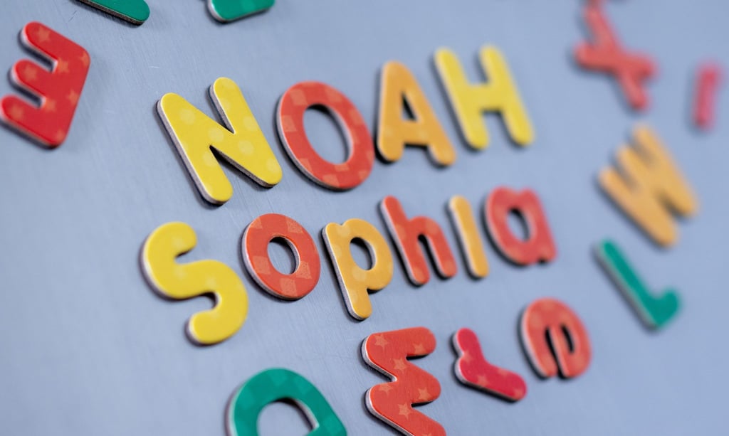 Das Vornamenduo Sophia und Sophie sowie Noah führen die Liste der beliebtesten Vornamen 2023 an.