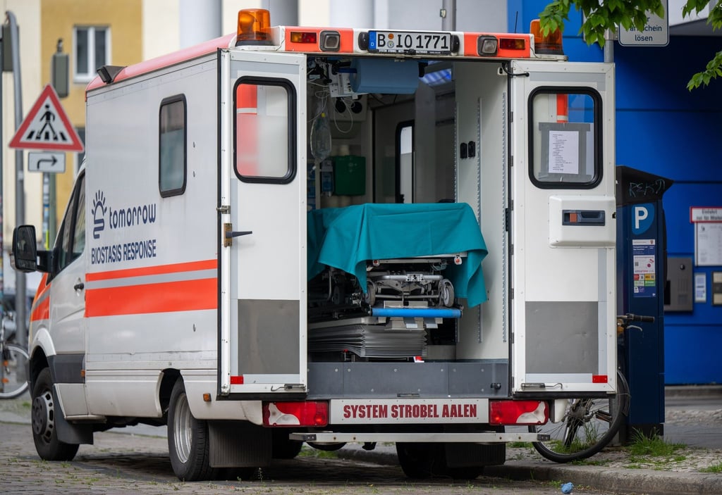Mobile Kryokonservierung kann mit Hilfe von umgebauten Krankenwagen durchgeführt werden.