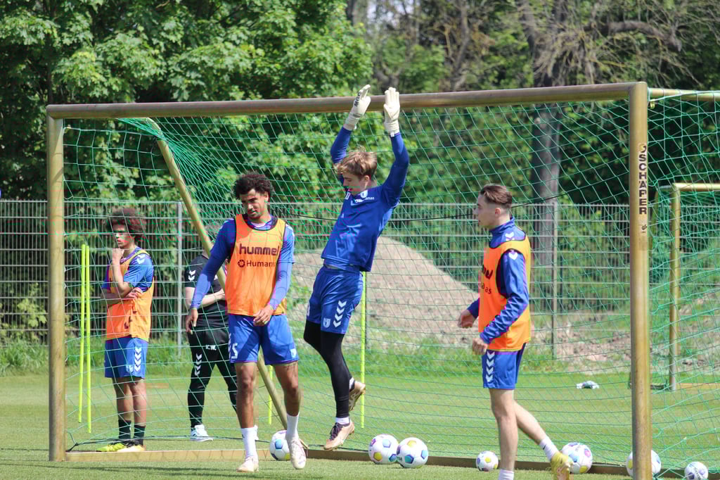 Die Spieler vom 1. FC Magdeburg beim Training am Mittwoch vor dem Heimspiel gegen SpVgg Greuther Fürth. Wer schafft es in die Startelf?