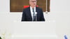 Dietmar Woidke (SPD), Ministerpräsident von Brandenburg, spricht während einer Veranstaltung des Brandenburger Landtages zum Gedenken an das Kriegsende vor 77 Jahren.