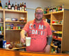 Andreas Nürnberg betreibt seit Anfang Mai „Andis Kiosk“ in Magdeburg. Unter anderem gibt es dort frischen Kaffee und auch warme Gerichte. 