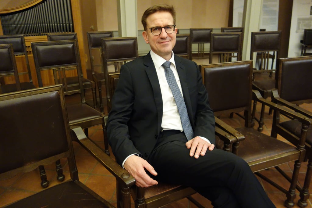Nico Brazda tritt alljährlich in der Französischen Kirche in Potsdam auf. Als Stimmbildner und Chorleiter ist er im gesamten deutschsprachigen Raum unterwegs.