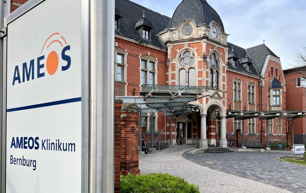 Mit den Klinikbetreibern ins Gespräch kommen will die Kreistagsfraktion der SPD. Ein Beirat mit Ameos soll die Lösung sein.