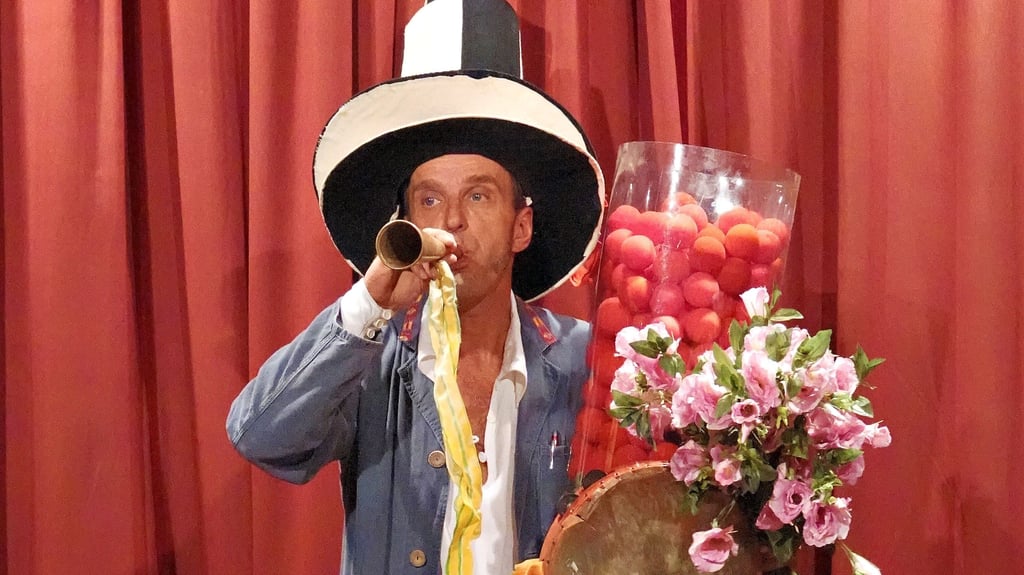 Schauspieler Matthias Engel kommt mit einem Stück nach Zerben