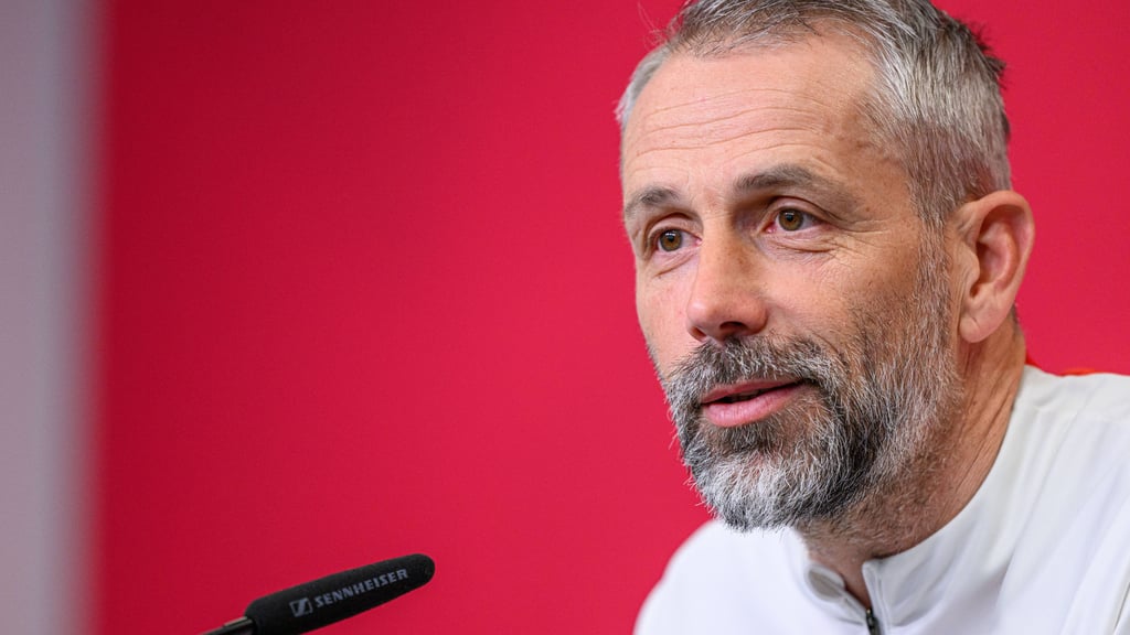 Marco Rose auf der Pressekonferenz (Archivbild).