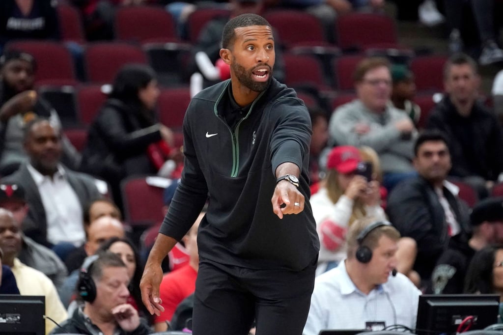 Charles Lee gilt als aufstrebender Basketball-Trainer mit viel Potenzial.