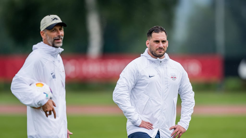 Marco Rose (r.) und Saban Uzun im Trainingslager in Südtirol.