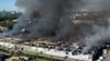 Das Einkaufszentrum in Polens Hauptstadt ist nahezu komplett niedergebrannt.