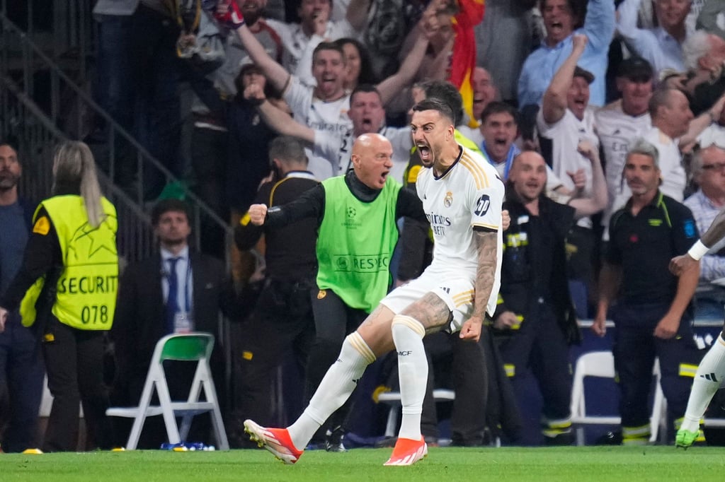 Joselu war der Matchwinner für Real Madrid jubelt.