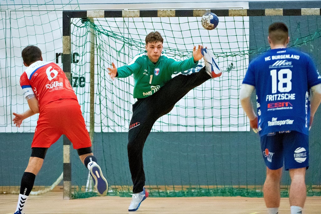 Torwart Marius Göbner – hier noch im Trikot des HC Burgenland, für den er bis zum vergangenen Sommer spielte – hat einen Vertrag beim Bundesligisten HSG Wetzlar unterschrieben.