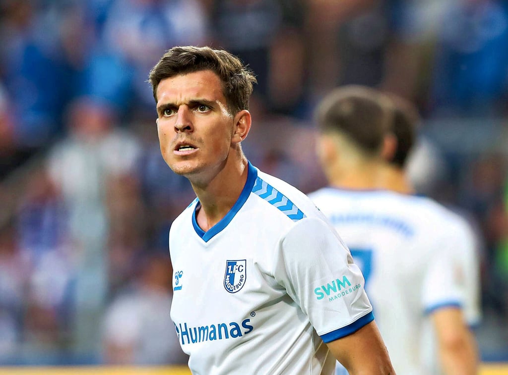 Ein Bild mit Symbolcharakter: Verteidiger Tobias Müller bleibt energisch, die Saison ist noch nicht vorbei.